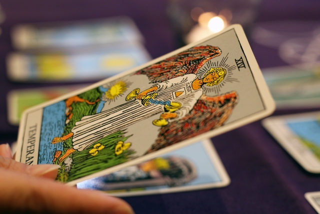 検討する価値がある占い講座